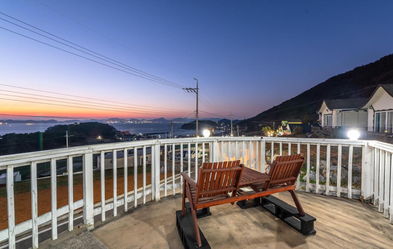 Namhae Whale'S Dream Villa Luaran gambar